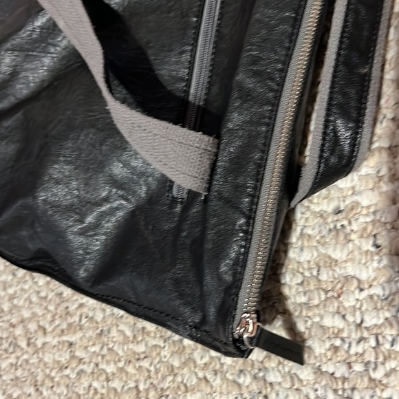 Roots cute bag!! - Picture 6 of 6